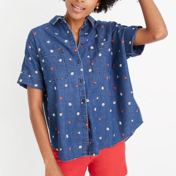 Madewell Tops - Madewell embroidered denim courier shirt